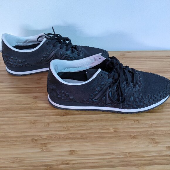 New Balance 420 Black Studded Sneakers - Picture 4 of 5